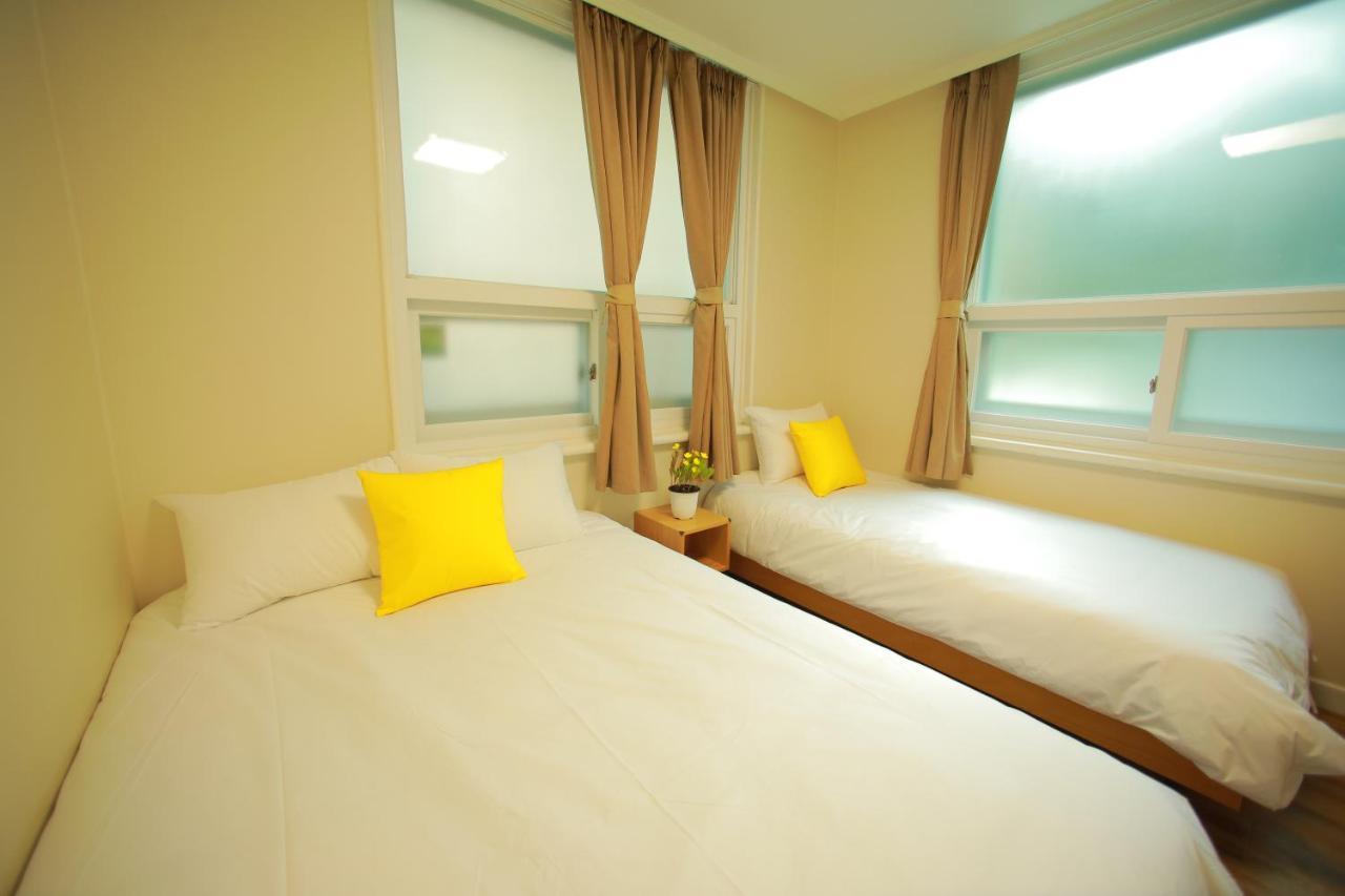 Slow Vibe Myeongdong Seoul Exterior photo